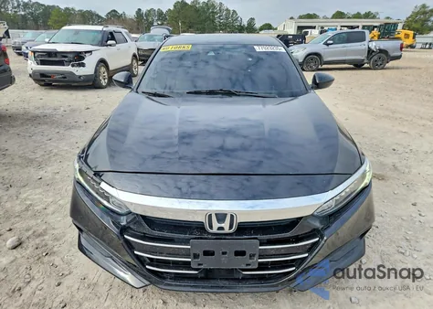 2021 Honda Accord Lx z USA, uszkodzony, nr VIN 1HGCV1F13MA048226